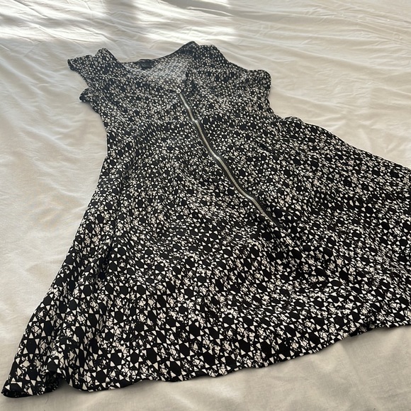 H&M Dress - Picture 4 of 13